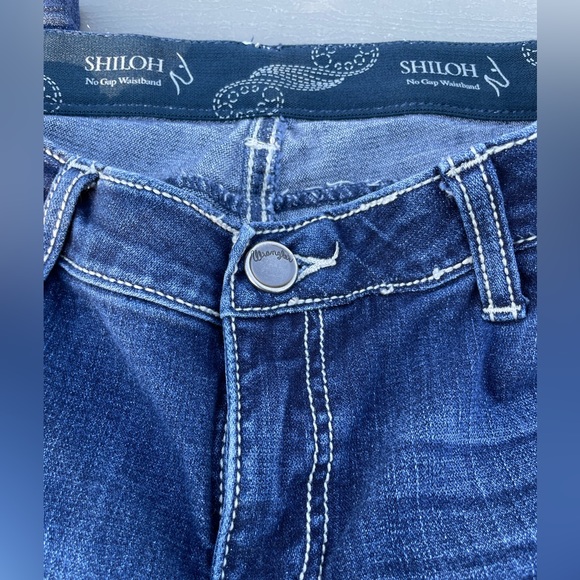Wrangler Women's Shiloh Ultimate Riding Jeans - 10WRS40TA size 32 - Picture 12 of 16